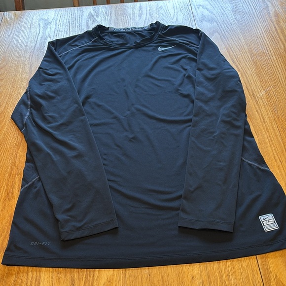 Men’s Nike Pro Combat Black Performance Long Sleeve Top - Picture 6 of 6